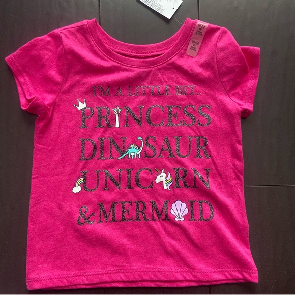 NWT The Children’s Place baby girl graphic glitter t-shirts size 18-24M - Picture 2 of 7
